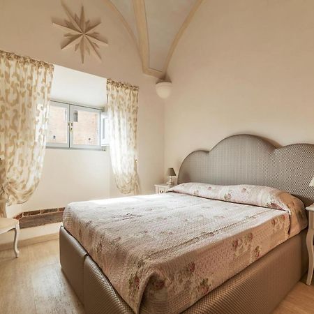 Palazzo Altieri Elegant Apartment Rom Exteriör bild