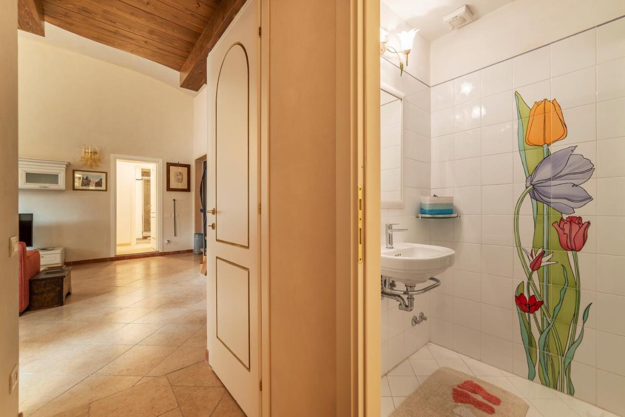 Palazzo Altieri Elegant Apartment Rom Exteriör bild
