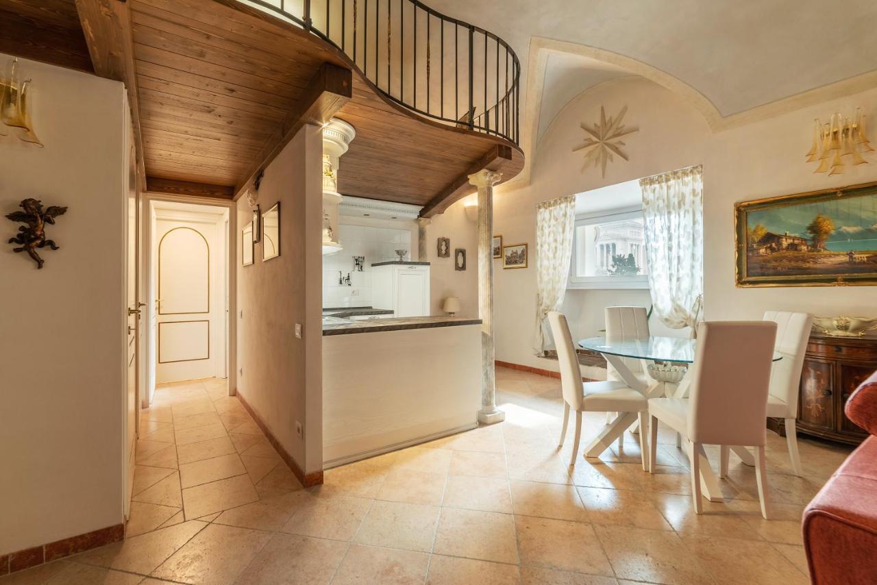 Palazzo Altieri Elegant Apartment Rom Exteriör bild